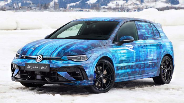 Η Volkswagen έδειξε καμουφλαρισμένο το ανανεωμένο Golf R